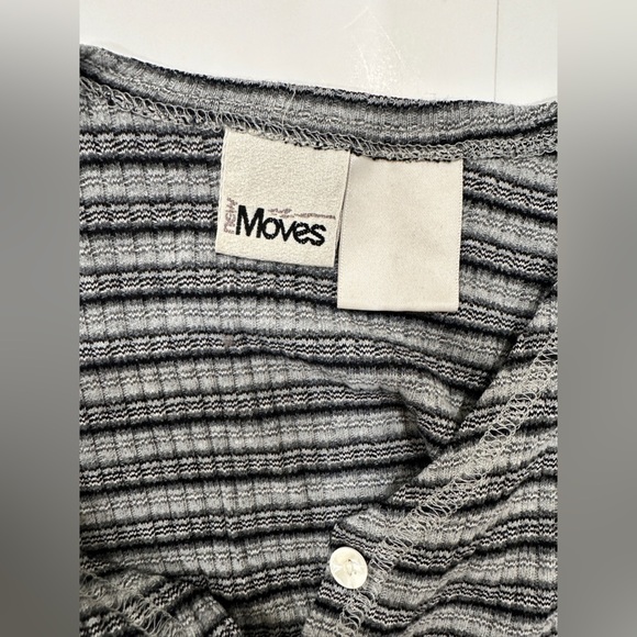 New Moves Y2K Striped Button Front Lettuce Hem Top - Picture 5 of 5